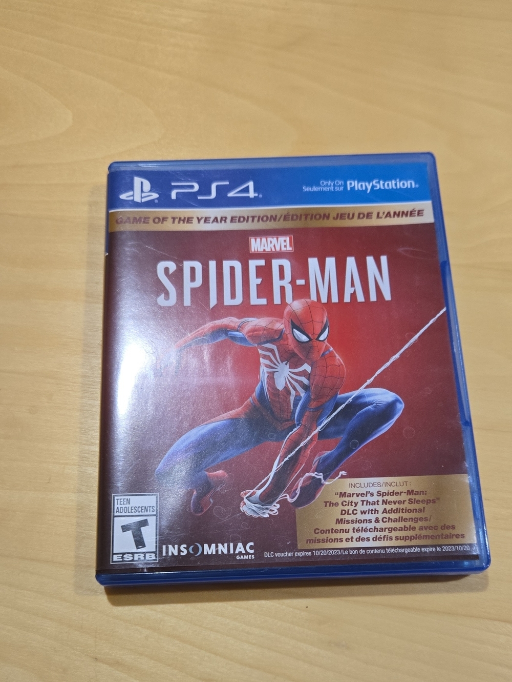 Sony PS4 Marvel Spider-Man - Blue Case with Red Cover Art
